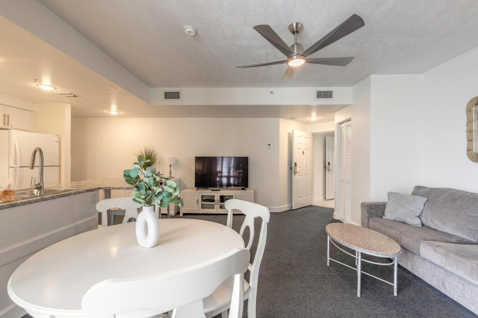 Beachfront Bliss At Ocean Walk Resort - Unit 1701 Daytona Beach Ngoại thất bức ảnh